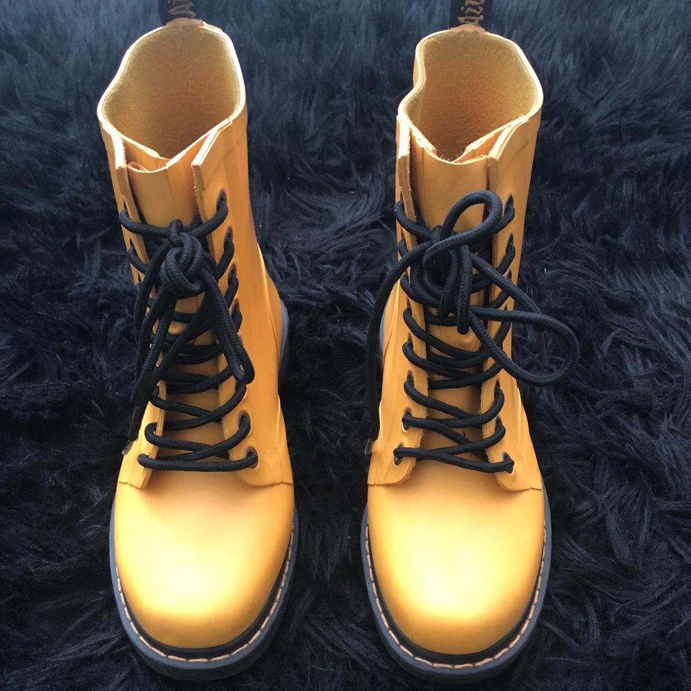Dr. Martens
